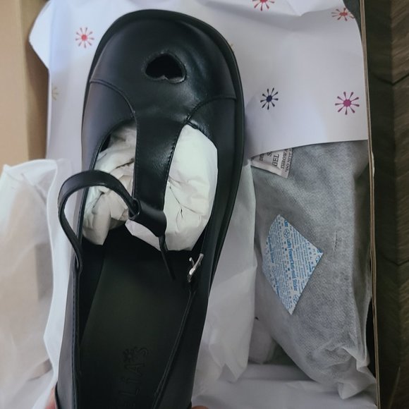 Dolls Kill Mary Jane Platforms - Picture 8 of 10